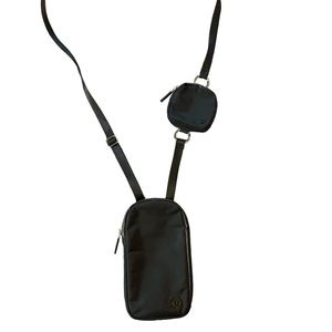 Lululemon crossbody NWOT